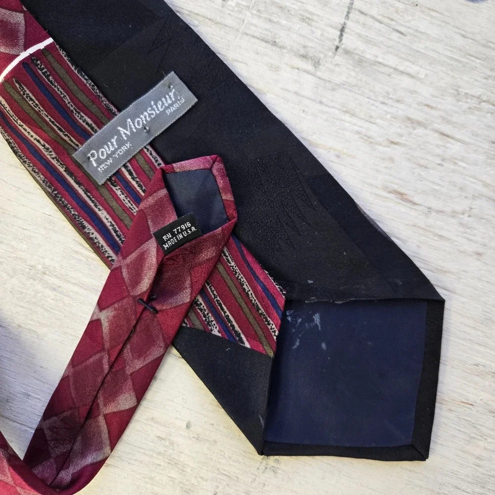 Vintage Pour Monsieur NY Paris Burgundy Diamond Geometric Silk‎ Tie 56